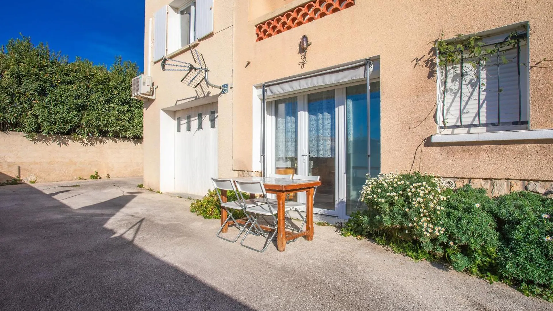 Studio Clim Proche Plage Et Parking Lägenhet Carqueiranne